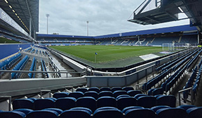 Matrade Loftus Road Stadium vu des tribunes