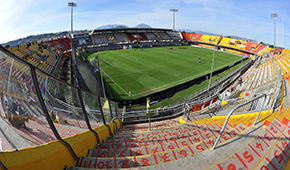 Stade Ciro Vigorito vu des tribunes