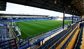 Stade de Fratton Park vu des tribunes