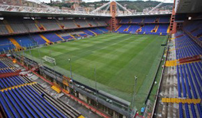 Stade Luigi Ferraris vu des tribunes